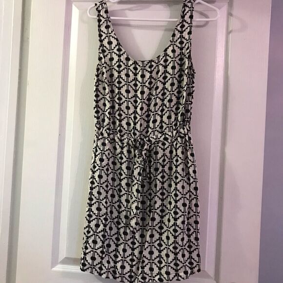 Forevere 21 Dress Small Black/White - Picture 1 of 6